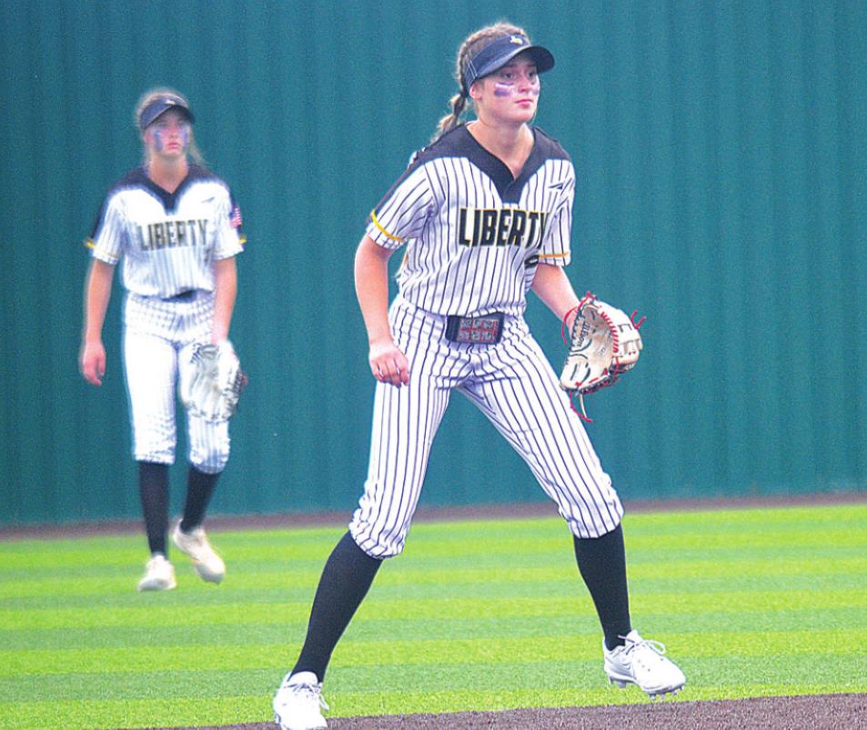 Lady Panthers bang out 16 hits in 10-0 sweep over Carthage